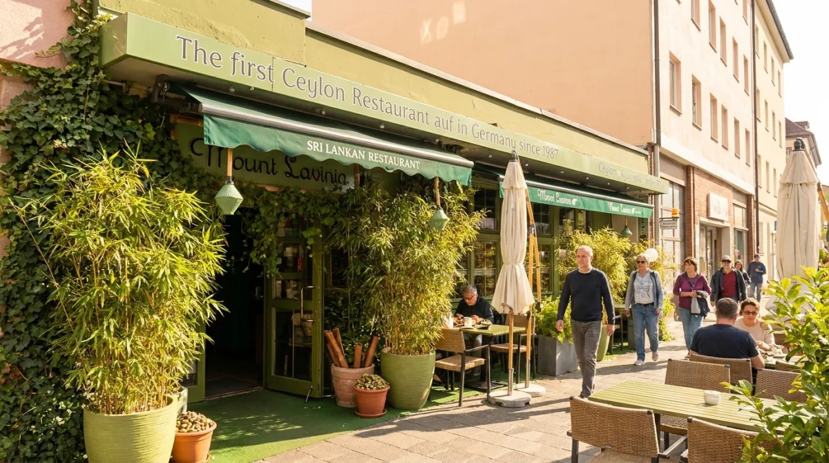 Die grüne Terrasse des Mount Lavinia am Jakobsplatz
