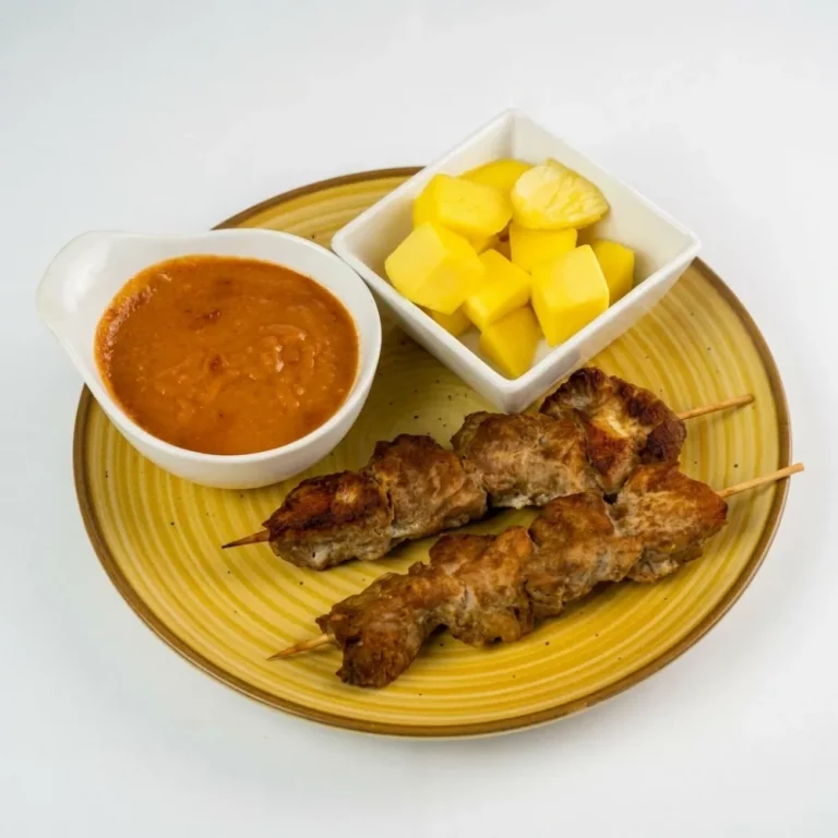 Chicken-Sate in Peanut Sauce — Foto aus unserer Küche
