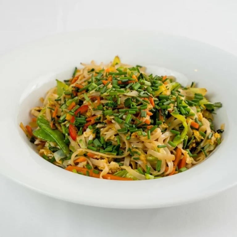 Chicken Fried Noodles — Foto aus unserer Küche